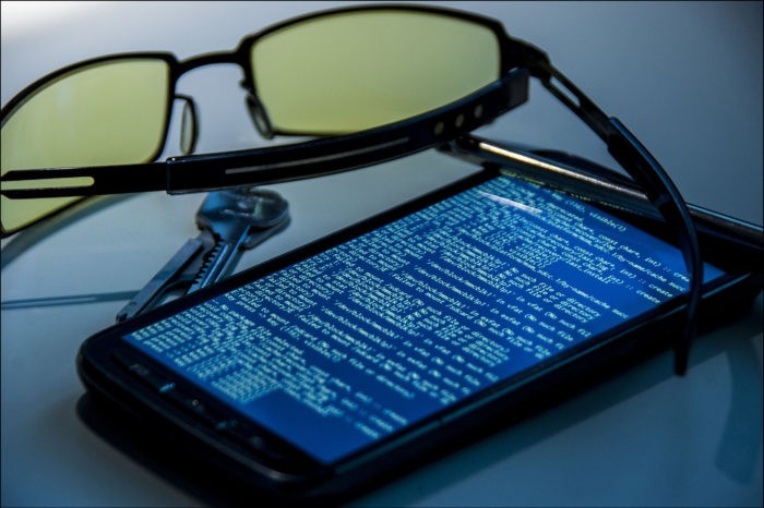 Samsung RCS sends unsolicited private photos