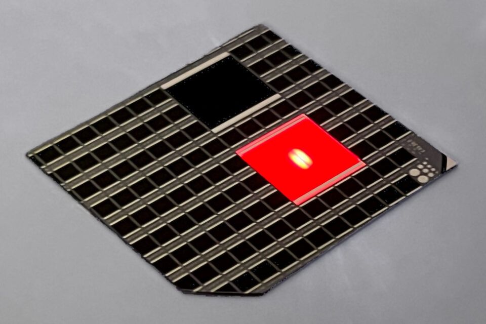 New Solar Cell Technology Achieves Over 40% Efficiency in Indoor Photovoltaics